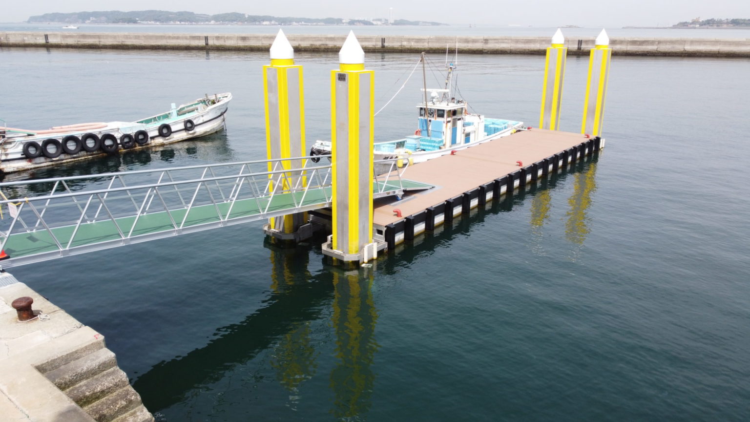 【プレテンションタイプ】PCセグメント式浮桟橋（漁船用） | ゼニヤ海洋サービス株式会社